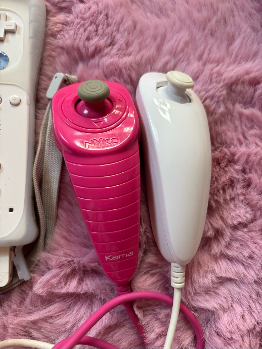 Nintendo Wii Remote & Nunchuk Controllers - Picture 3 of 3